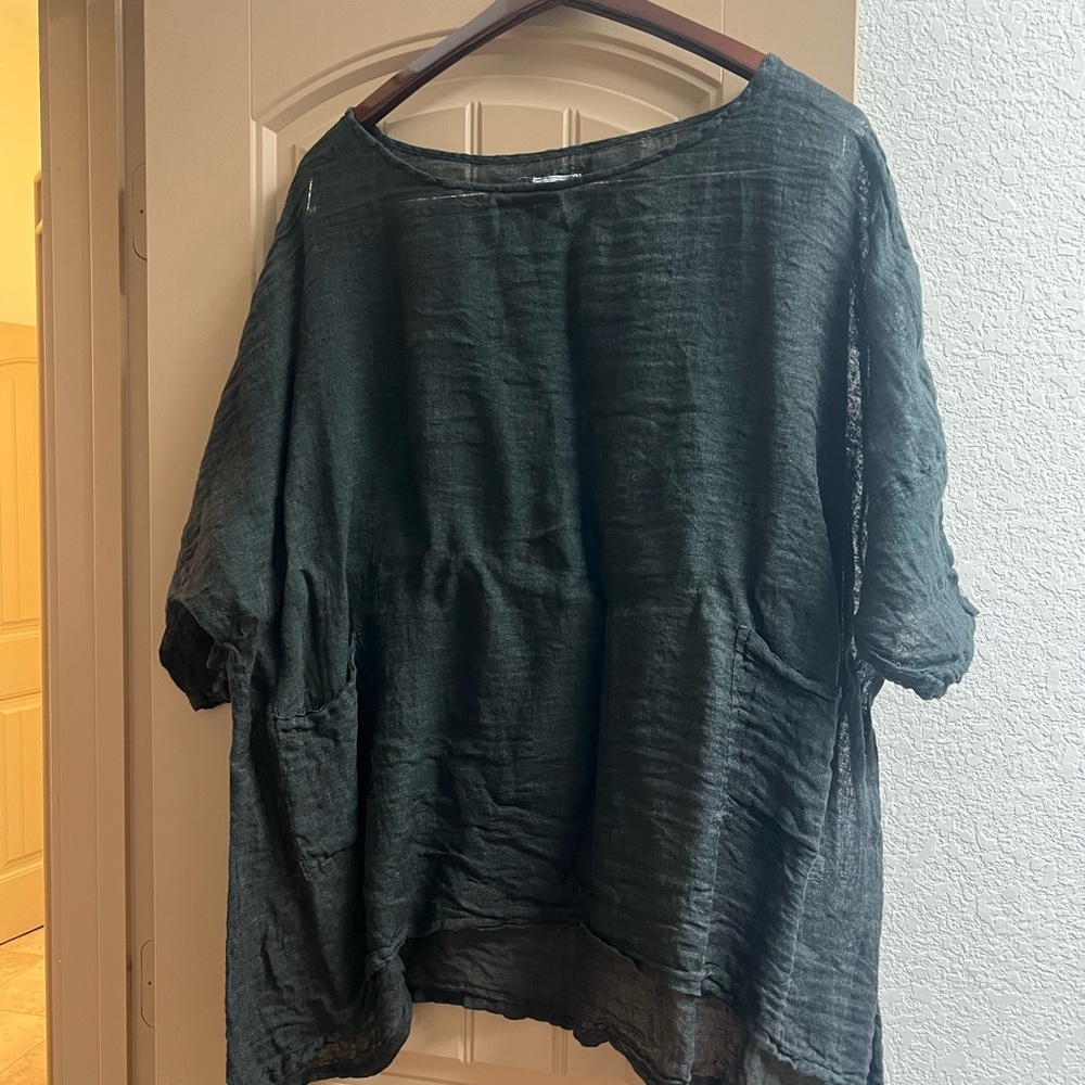 Chic Black Women's Tunic Top